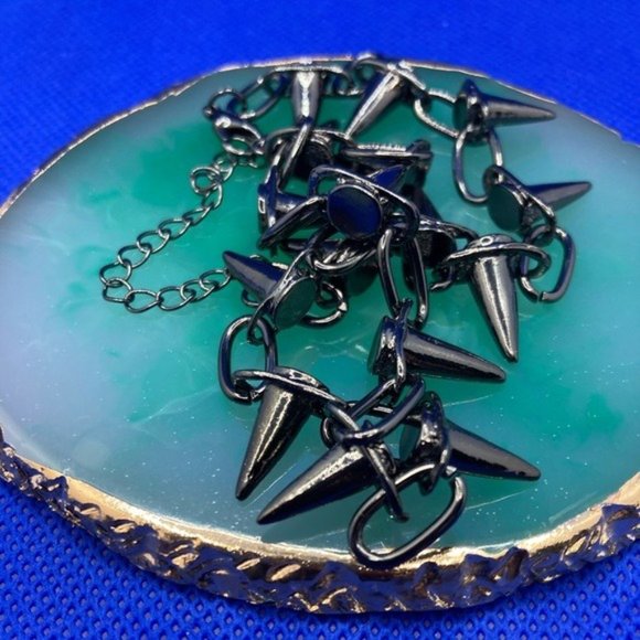 Punk Goth Spike Necklace - Picture 3 of 10